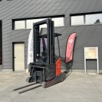Empilhador Retratil Linde R14X editada