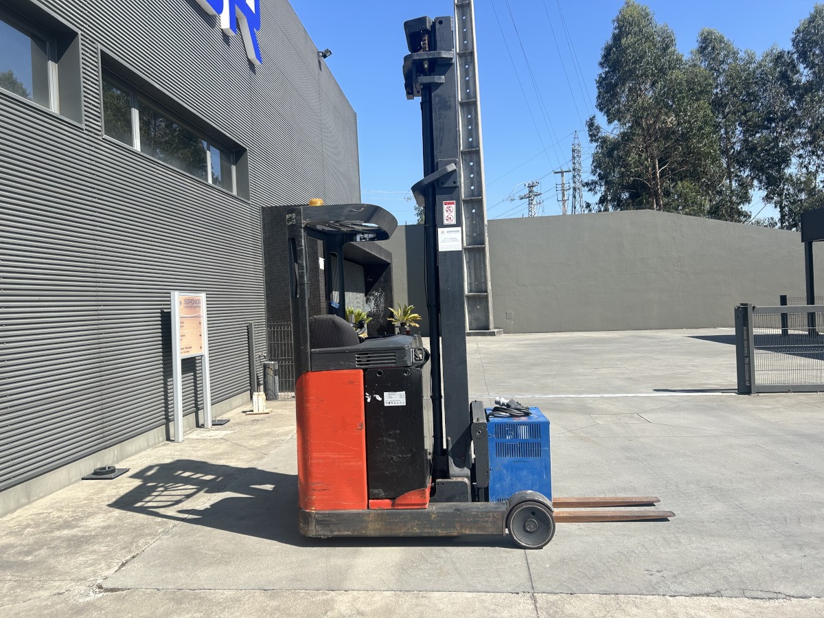Retratil Linde R14 editada1